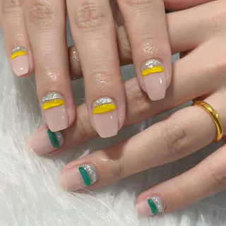 ネイル LAVISH nanamiのネイルデザイン