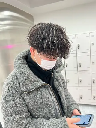 ミディアム カラー パーマ メンズ メンズパーマ特化 TAIGAのヘアスタイル
