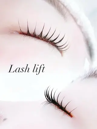 マツエク・マツパ manaka 【lazo】 束本のエステ・リラクイメージ