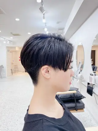 ショート CYNTHIADUE 店長| IRISUのヘアスタイル