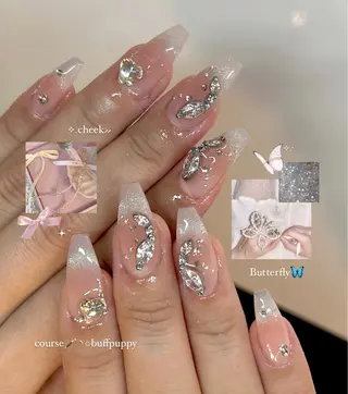 ネイル Sae BuffPuppyのネイルデザイン