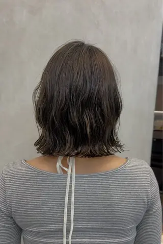 ショート パーマ ARMONY OMOTESANDO所属・本田秀幸 コテ巻き風パーマのヘアスタイル