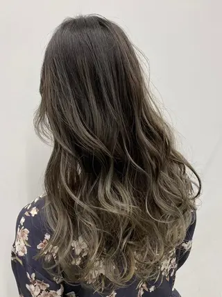 ロング 公式 Ease by amble luxeのヘアスタイル