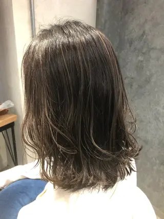 ミディアム Noyヨシモト ヒロトのヘアスタイル