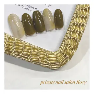 ネイル 🌹 𝕄𝕒𝕚のネイルデザイン