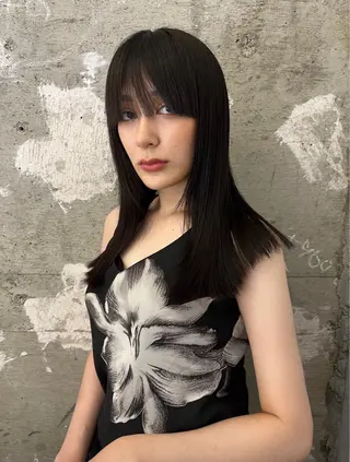 セミロング aimi .のヘアスタイル