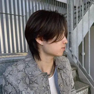 メンズ フェザーパーマ/ 曲がる矯正/酒井壮大のヘアスタイル