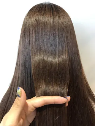 ロング トップ スタイリストのヘアスタイル