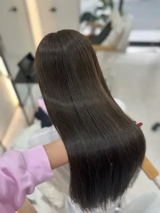ロング カラー Zina aimiのヘアスタイル