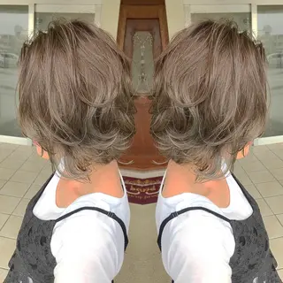 ショート カラー grand juteのヘアスタイル