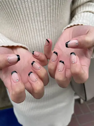 ネイル はばすみれ🎀ﾈｲﾙ 光ﾌｪｲｼｬﾙ ﾍｱのネイルデザイン