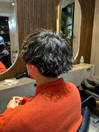 ショート パーマ メンズ 波巻きスパイラルパー マ/シャドウパーマ駿のヘアスタイル