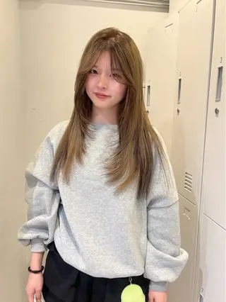 ロング 🍎デザインカラー /カエデ🍎のヘアスタイル