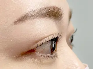 パーマ Stunning. スタニングのマツエク・マツパデザイン