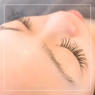 マツエク・マツパ Neoest Log ＋ bell所属・船曳 鈴菜のヘアスタイル