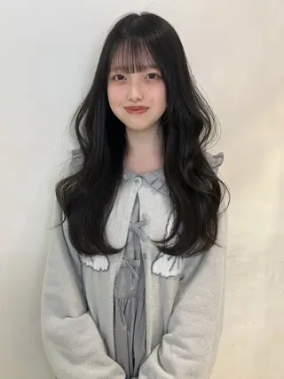 ロング 'AXIS 栄 Konomiのヘアスタイル