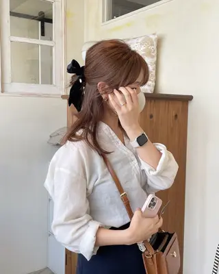 セミロング カラー 🍋透け感カラー🍃 オリーブ🍐Kahoのヘアスタイル