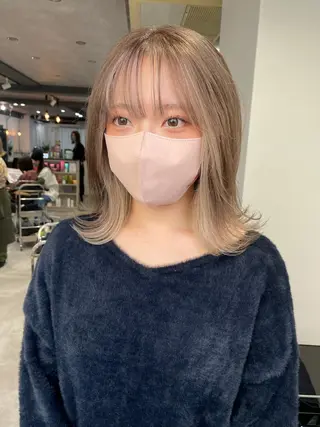 カラー ハイトーンイヤ リングカラー清水隆央のヘアスタイル