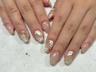 ネイル 坂木 桃子 / ネイルのネイルデザイン