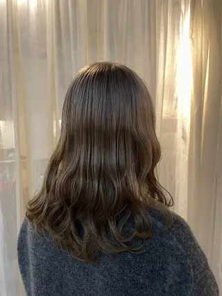 ロング 藤原 百花のヘアスタイル