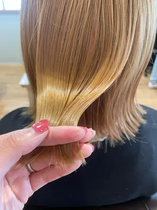 ミディアム 片倉 由湖のヘアスタイル