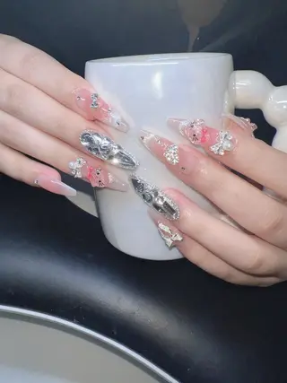 ネイル Lee Nailsのネイルデザイン