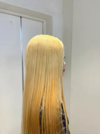 ロング カラー ヘアアレンジ ハイトーン特化 pepe🎀のヘアスタイル