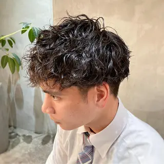 ショート パーマ メンズ 波巻きスパイラルパー マ/シャドウパーマ駿のヘアスタイル