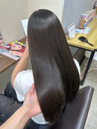 セミロング 縮毛矯正+モテカラー 🎀✨MIHOのヘアスタイル
