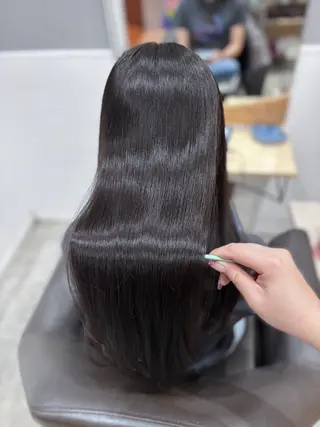 ロング miloc naha ナナカのヘアスタイル