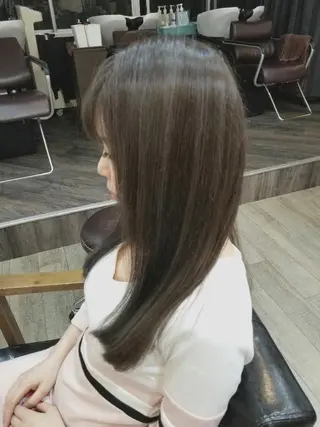 ロング カラー bathair  所属・bathair 持田侑祐のヘアスタイル