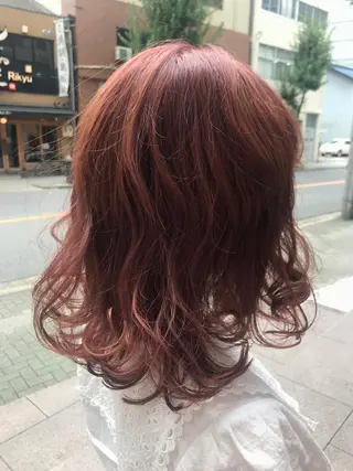 ミディアム カラー 岩谷/ブリーチ 🪽透明感カラーのヘアスタイル
