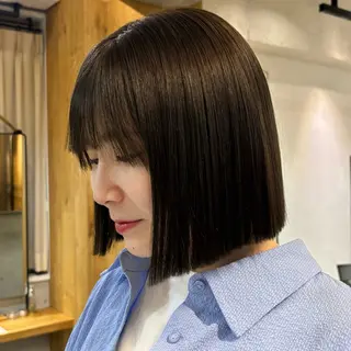 ショート 盛れる透明感カラー・ momokaのヘアスタイル