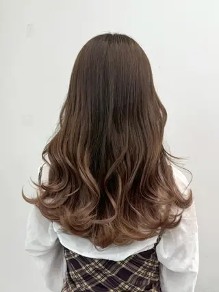 ロング カラー 【公式】amble luxe池袋東口🩷のヘアスタイル
