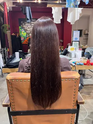ロング カラー トイ ハルトのヘアスタイル