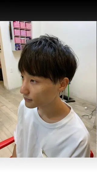 ショート メンズ 岡本 幸法のヘアスタイル