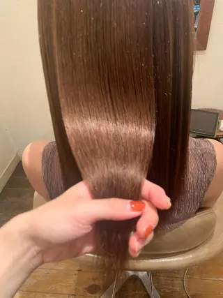 セミロング カラー 加茂 しのぶのヘアスタイル