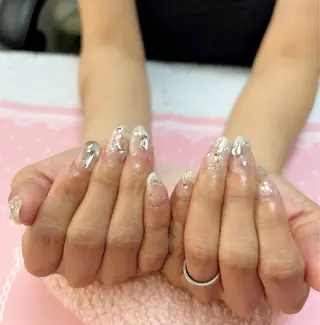 ネイル ＧＬAD グラットのネイルデザイン