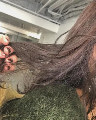 セミロング カラー 都築 菜美のヘアスタイル