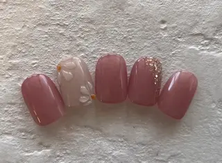 ネイル 羽原 晴華のネイルデザイン