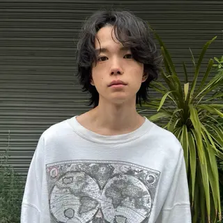 ミディアム モモセ ユメトのヘアスタイル