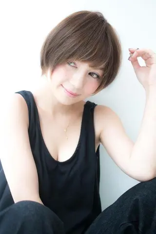 ショート ミディアム カラー 内藤 達也のヘアスタイル