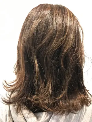 セミロング カラー EARTH 志木店のヘアスタイル