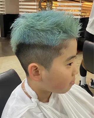 カラー パーマ メンズ 烏山 達也のヘアスタイル