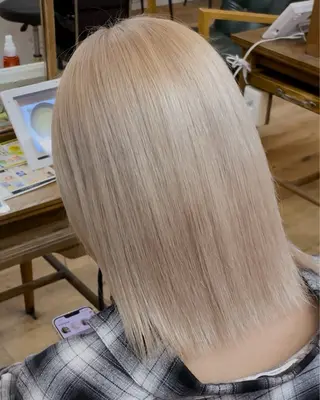 ミディアム カラー 飯田 来夢のヘアスタイル