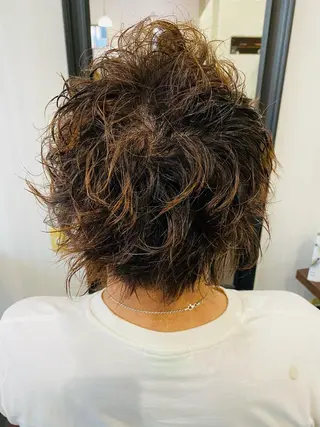 ショート カラー パーマ メンズ 阿久津 泰幸のヘアスタイル