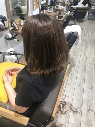 ミディアム カラー ヘアアレンジ 顔周りカット・相談 レイヤーも◎しずくのヘアスタイル