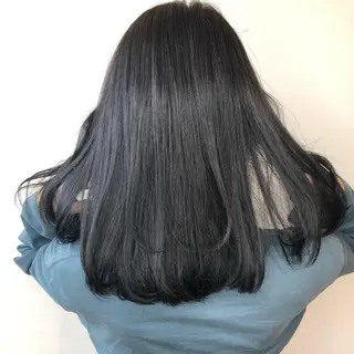 カラー 小嶋 真滋のヘアスタイル