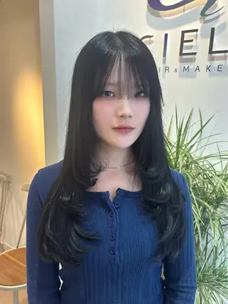 ロング カラー CIEL大名店所属・Rena/レイヤー /透明感カラーのヘアスタイル