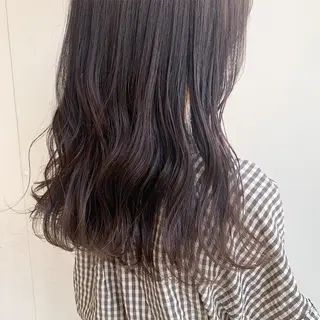 カラー 山口 莉奈のヘアスタイル